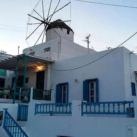 Holiday home Traditional Split Level House In *